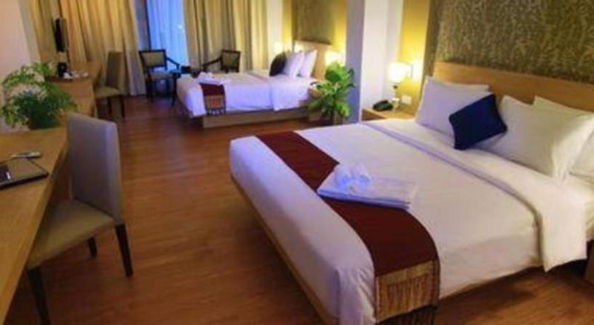 The Axana Hotel Padang  Eksteriør billede