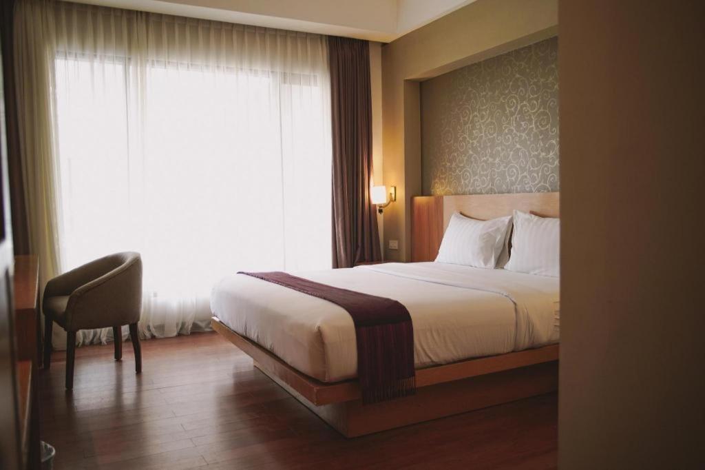 The Axana Hotel Padang  Eksteriør billede