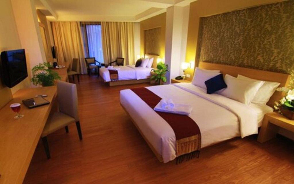 The Axana Hotel Padang  Eksteriør billede