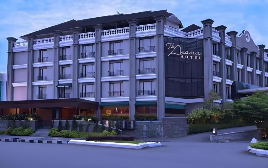 The Axana Hotel Padang  Eksteriør billede