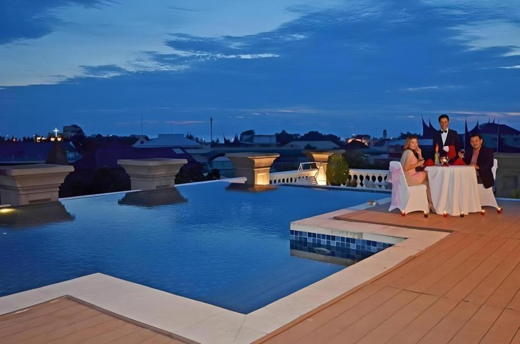 The Axana Hotel Padang  Eksteriør billede